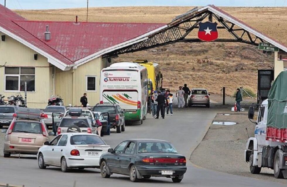 Hallaron un kilo y medio de cocaína en un colectivo que viajaba a Río Grande