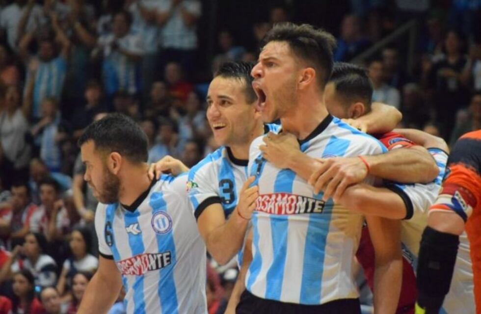 Selección de Futsal con apoyo de una psicóloga y equipo de scouting