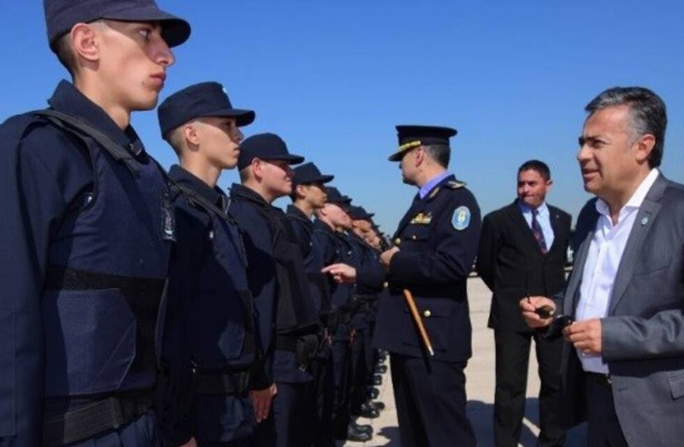 Sumarán unos 300 policías antes de que termine el año