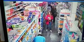 Cámara de seguridad captando robo (Foto: 0223)