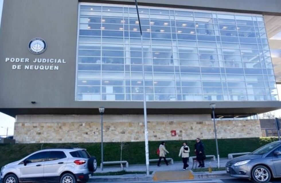 Acusaron a un funcionario de entregar planes sociales a cambio de favores sexuales