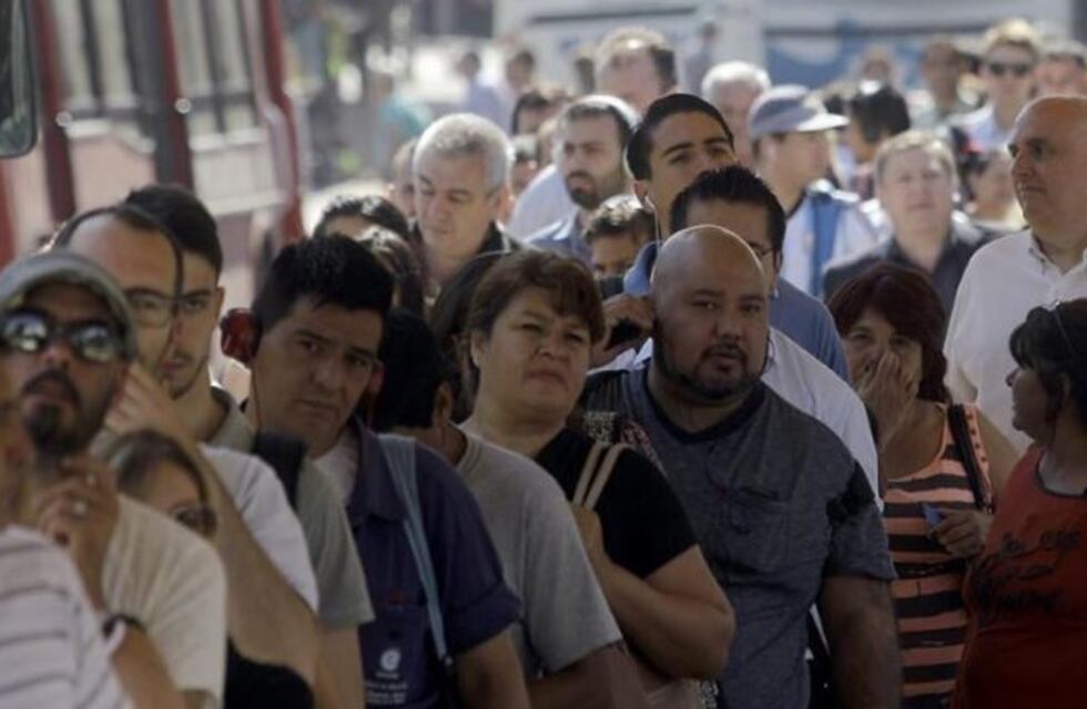 Colectivos, trenes y subtes: cómo funcionarán los servicios durante la movilización de la CGT
