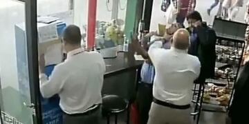 Inspector de colectivos golpeó a un discapacitado\u002E