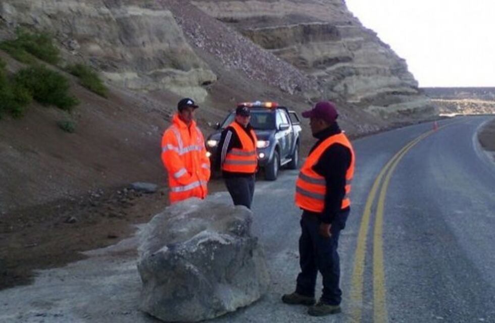 Usarán las piedras del derrumbe de Ruta 40 para realizar obras en dos puertos de Bariloche