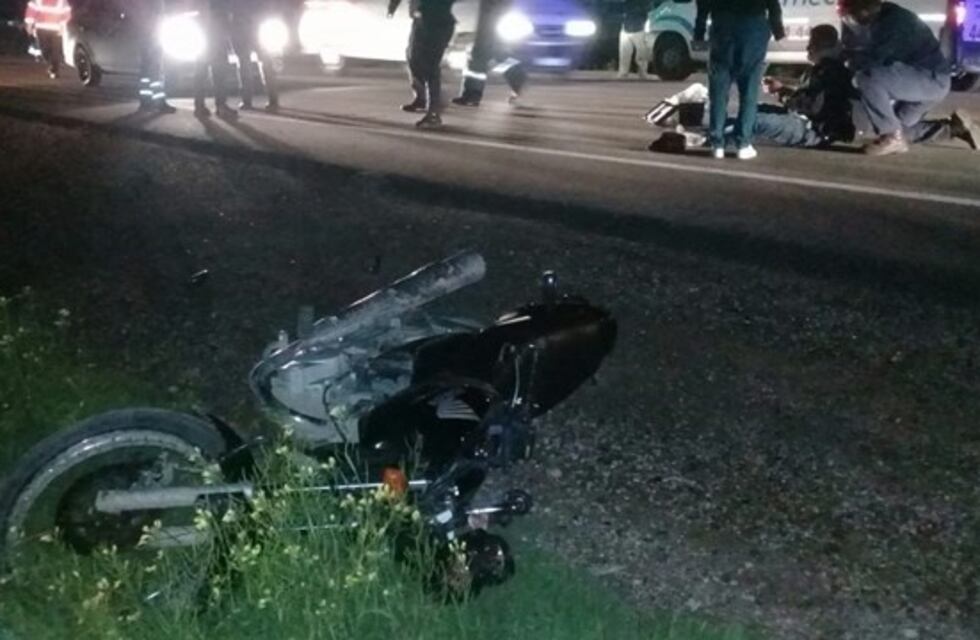 Bahía Blanca: choque entre una bicicleta y una moto