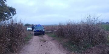 El cuerpo calcinado de un joven fue encontrado en un camino rural (El Roldanense)
