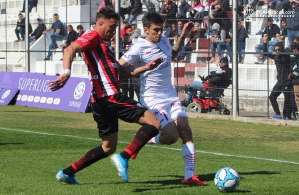 Patronato pegó primero y le ganó 2-1 a Huracán en Entre Ríos