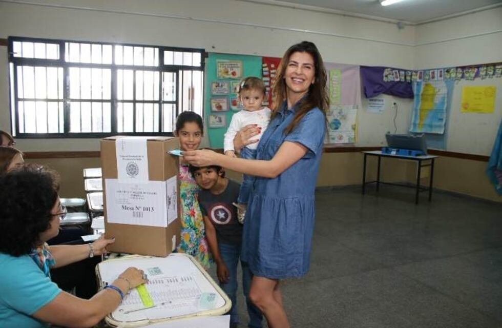 Bettina Romero: "La única manera de ganar las elecciones es haciendo propuestas, caminando y escuchando"