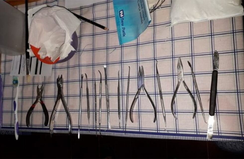 Desbarataron el taller de una falsa odontóloga en Paraná