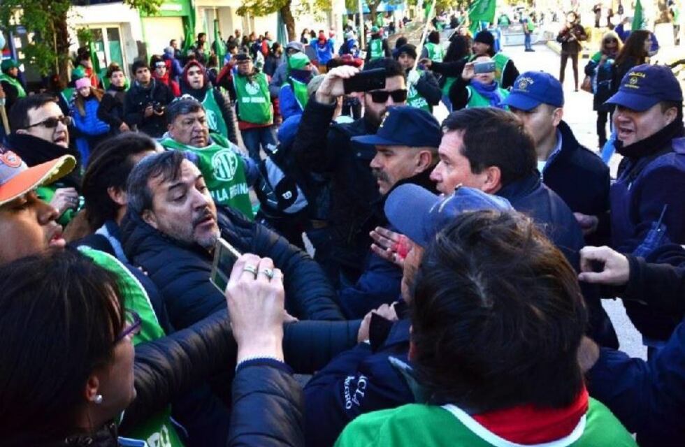 Río Negro: Rodolfo Aguiar fue sobreseído en la causa de la Legislatura