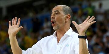 2016 Rio Olympics - Basketball - Preliminary - Men's Preliminary Round Group B Argentina v Brazil - Carioca Arena 1 - Rio de Janeiro, Brazil - 13/08/2016\u002E Sergio Santos Hernandez (ARG) of Argentina gestures\u002E REUTERS/Jim Young FOR EDITORIAL USE ONLY\u002E NOT FOR SALE FOR MARKETING OR ADVERTISING CAMPAIGNS\u002E rio de janeiro brasil sergio hernandez juegos olimpicos rio 2016 basquet basquetbolistas partido seleccion olimpica argentina brasil