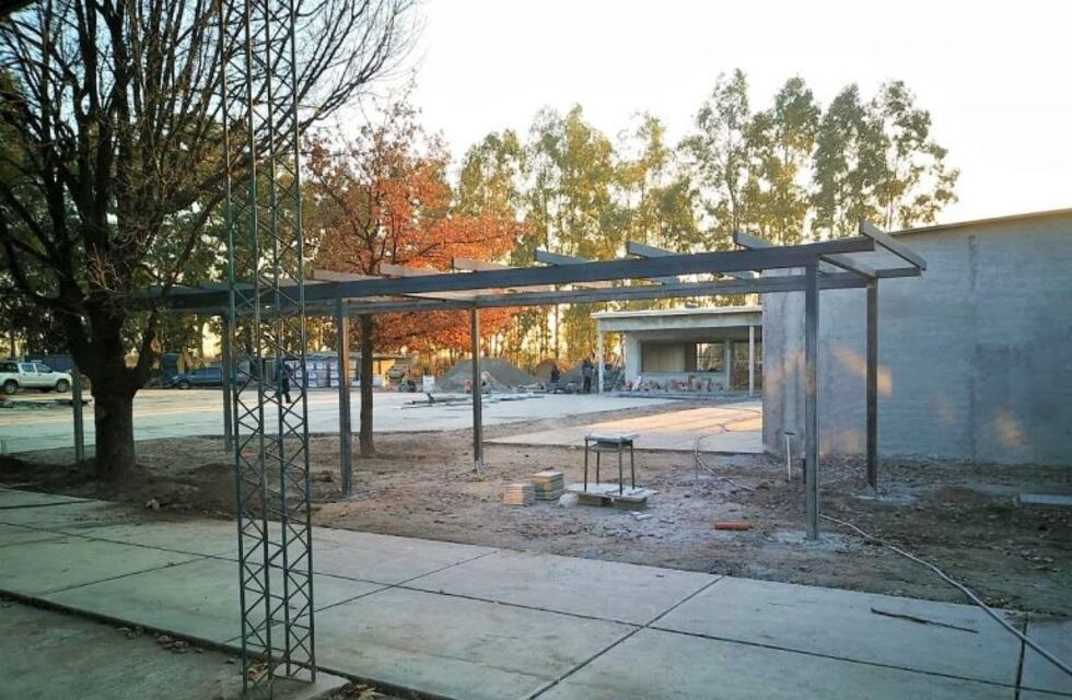 Avanzan las obras de refacción en dos escuelas de Real del Padre