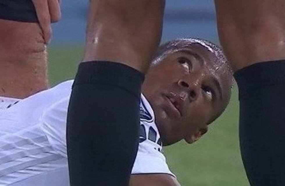 Nicolás De La Cruz perdió un diente y aparecieron los memes