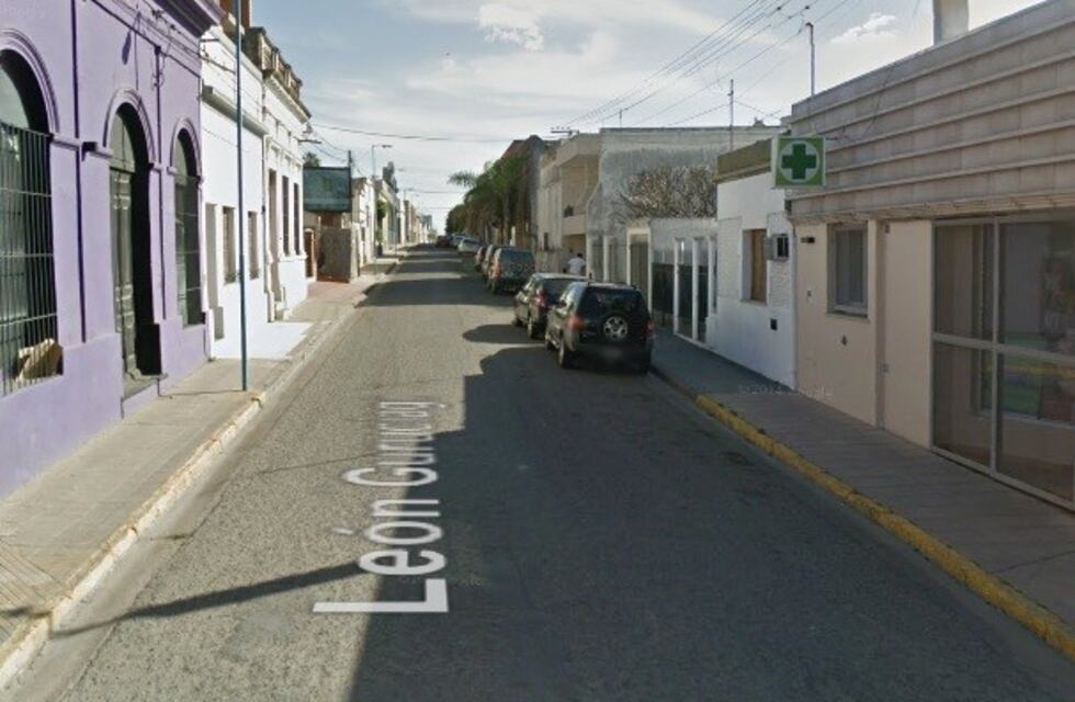 Se hicieron pasar por carteros y asaltaron a punta de pistola a una mujer de 78 años