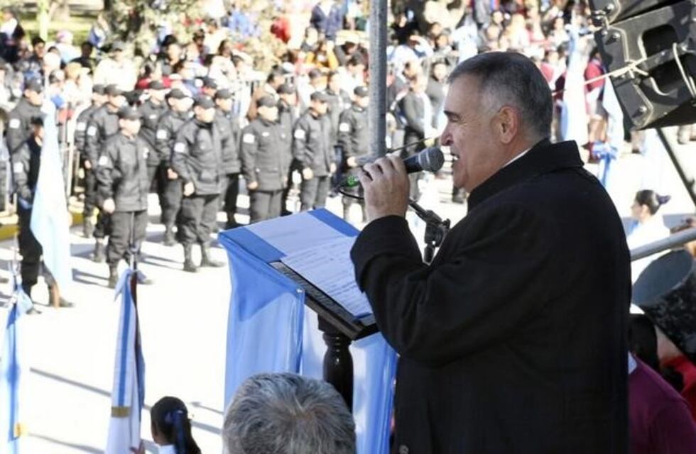 Día de la Bandera: Acto Cívico militar en Trancas