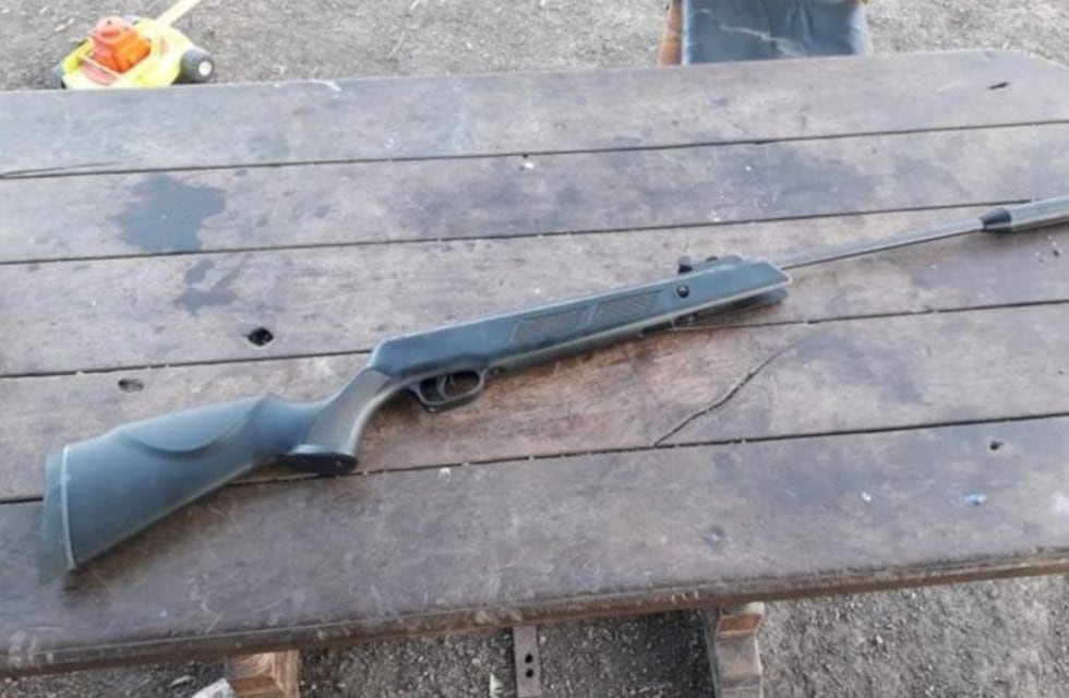 Olavarría: un nene de 6 años hirió a su hermana con un rifle de aire comprimido