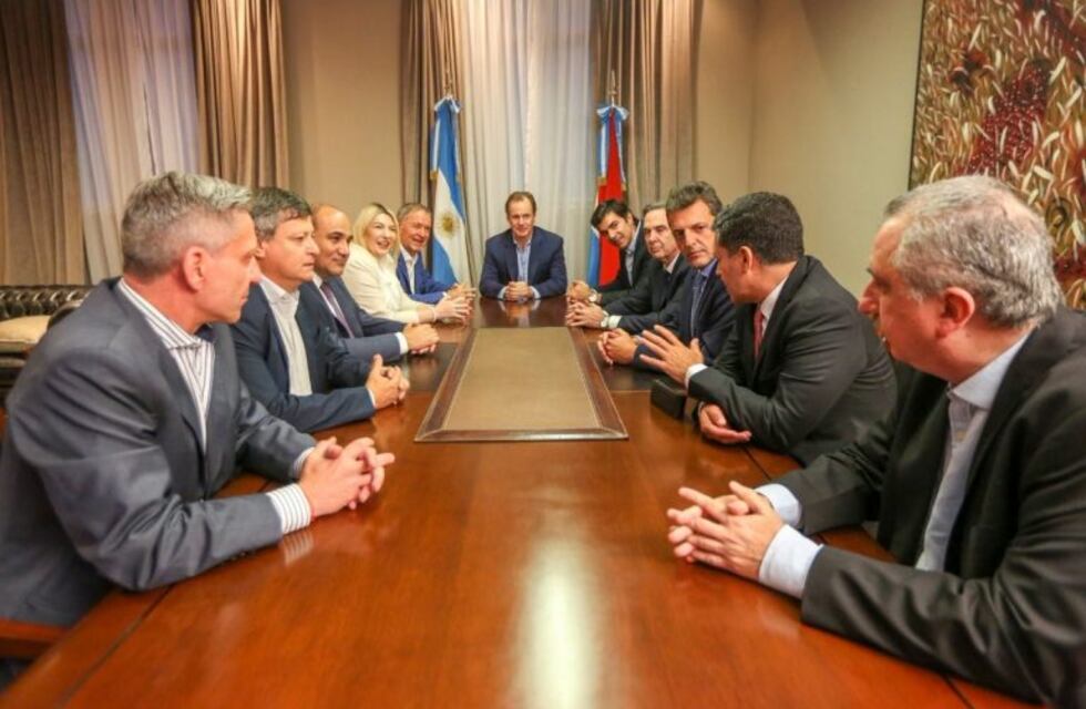 Se reunió el PJ alternativo y sumó a siete gobernadores