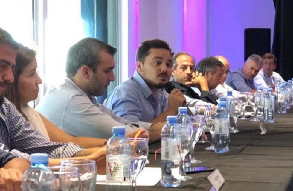 Karim Dib en un encuentro de seguridad provincial