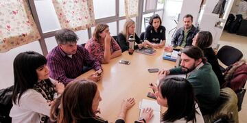 equipos de trabajo de ambos gabinetes\u002E