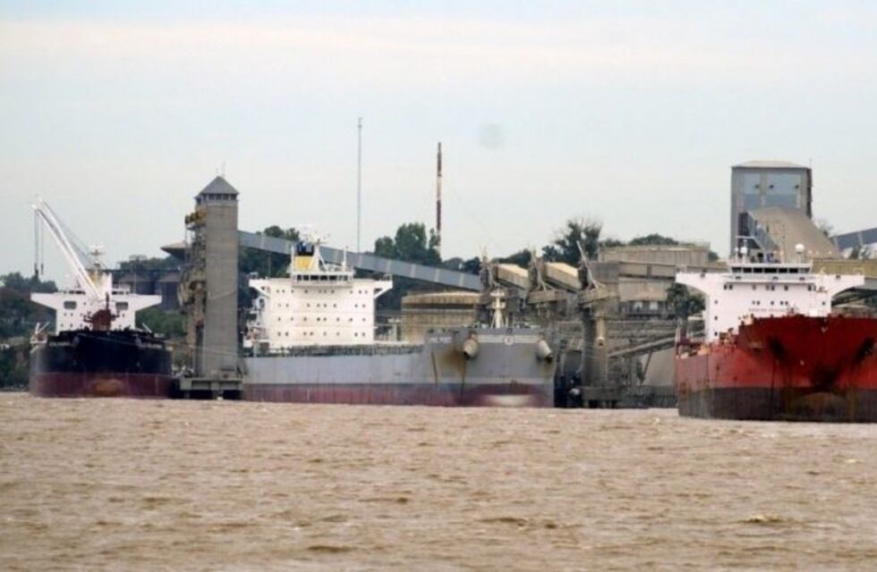 El costo de los servicios para los buques que llegan al Gran Rosario tendrá un descenso del 50%