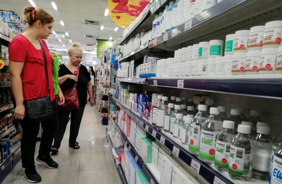 Sobreprecios: el Pami compró alcohol en gel a más de $1000 el litro