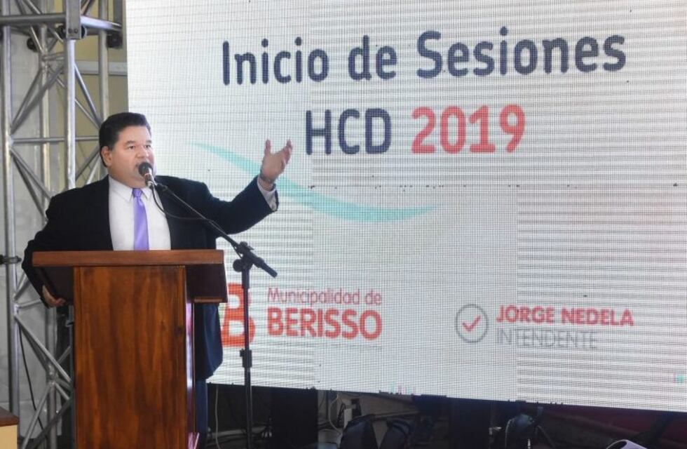 Internaron al intendente de Berisso por un dolor abdominal y permanece en observación