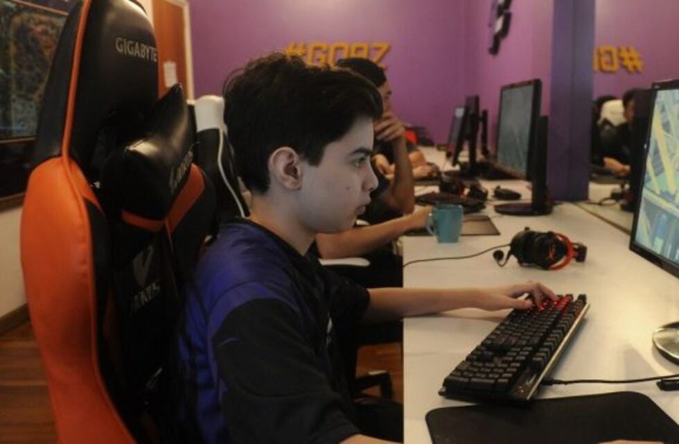 El crack argentino del Fortnite abandonó a su equipo