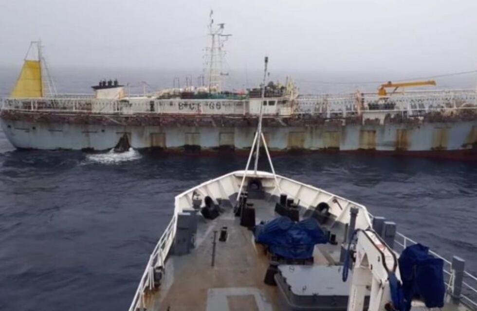 Prefectura persiguió un buque extranjero en infracción en la Zona Económica Exclusiva Argentina
