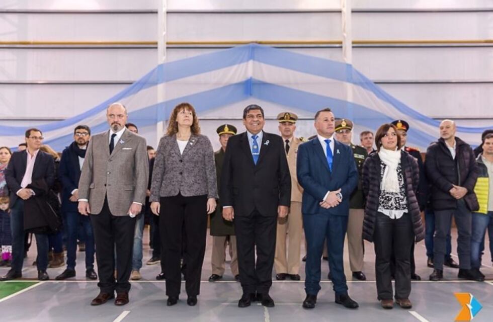 Día de la Bandera: La Legislatura encabezó el acto central en Ushuaia