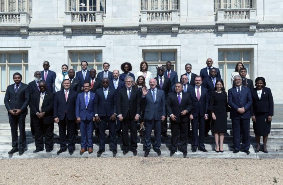 La Argentina y otros seis países reclaman suspender a Venezuela de la OEA