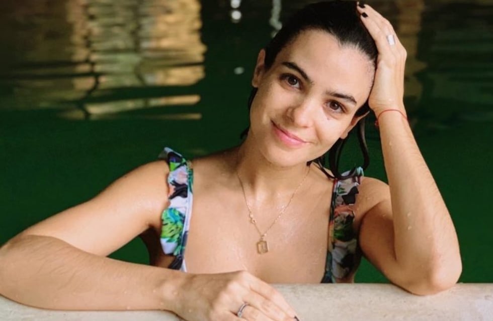 La tierna postal de Agustina Cherri con su hija Alba: "Todo el día así de feliz"