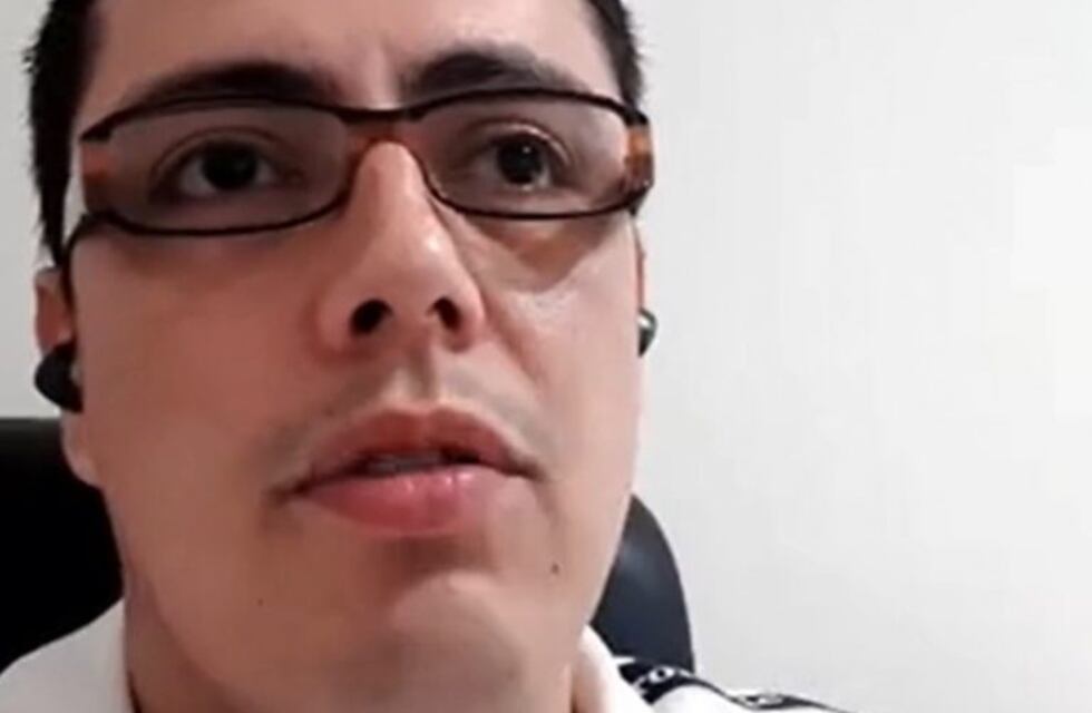 Devastador: un médico vio morir a su padre de coronavirus por una videollamada