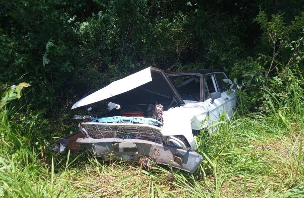 Alba Posse: un herido tras el despiste de un auto sobre la Ruta Provincial 2