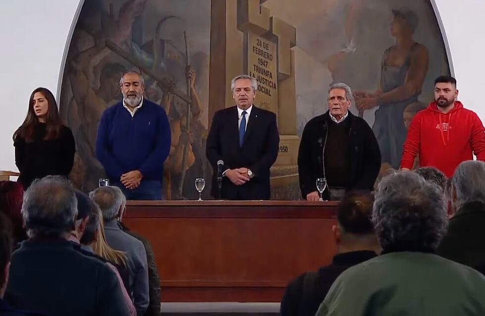 Mientras las CGT evalúa cuánto tensar la relación con el gobierno, los piqueteros confirman nuevas marchas