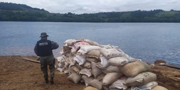Incautaron más de 10 toneladas de soja en El Soberbio.