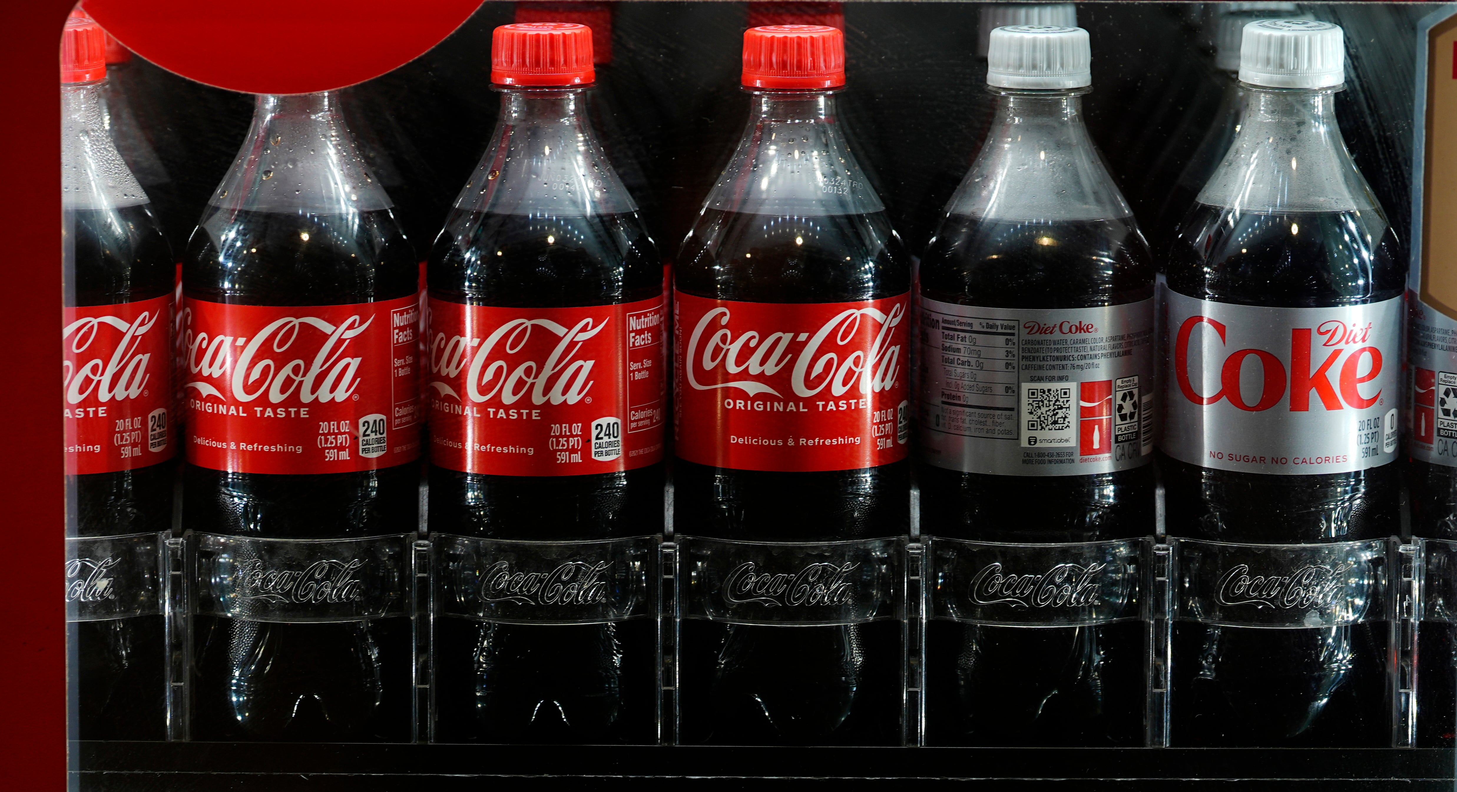 Coca Cola lanzó ofertas laborales para Córdoba, Río Cuarto y San Francisco. (AP Foto/David Zalubowski, archivo)