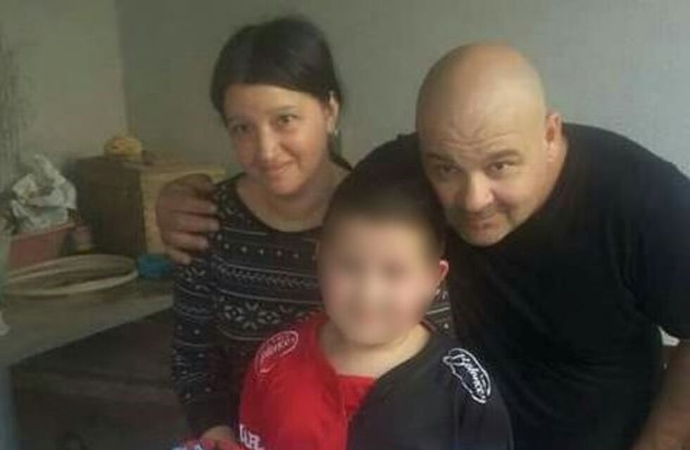 La pareja que asesinó a un albañil en Santa Fe trató de vender sus zapatos a un compañero