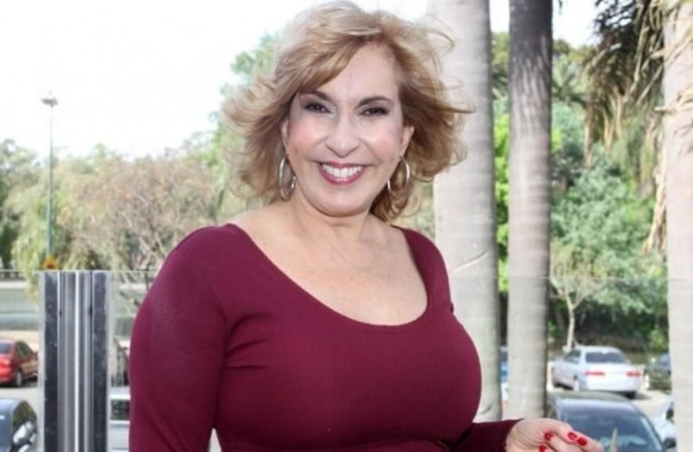 Se detuvieron a auxiliar a una persona con problemas mecánicos y se llevaron una sorpresa: era Georgina Barbarrosa