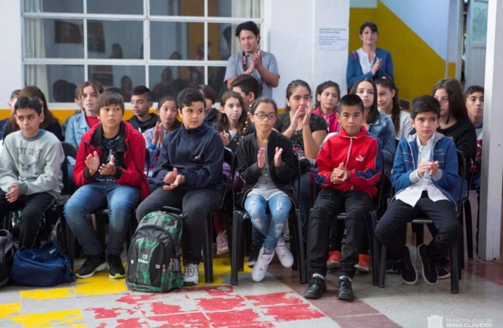 Mina Clavero: comenzó el ciclo lectivo con un nuevo colegio secundario