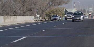 El hombre bajó para revisar el auto y fue atropellado\u002E