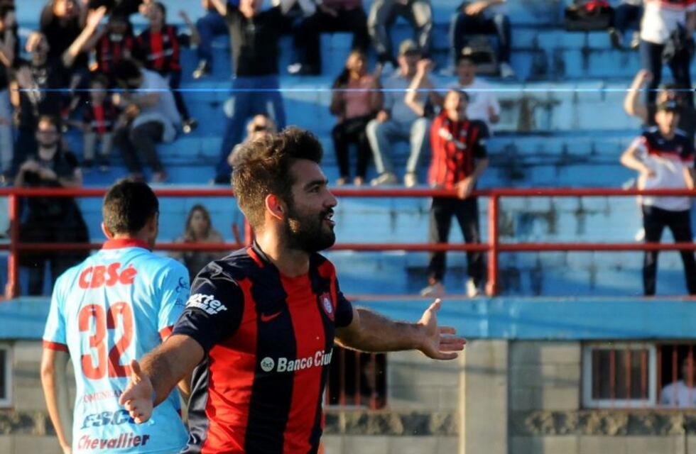 Con un Cauteruccio iluminado, el Ciclón ganó y se ilusiona