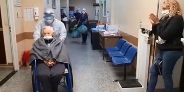 Nelly, de 94 años, venció el coronavirus (Captura)