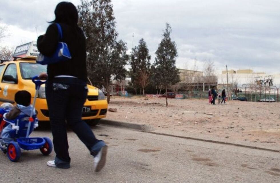 Asaltaron a un taxista y le dieron cuatro puñaladas
