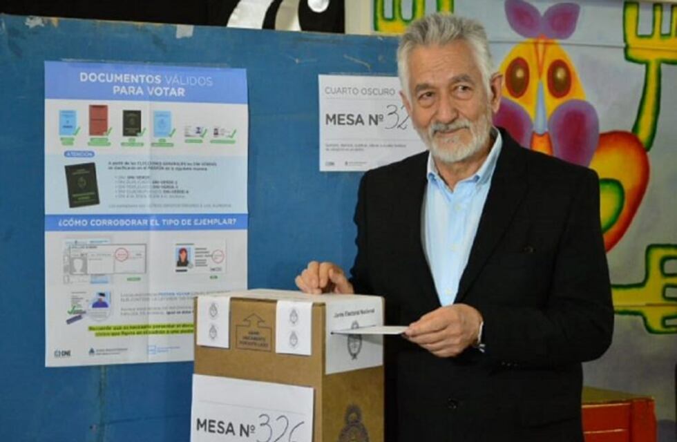 Alberto Rodríguez Saá: "Creo que el país está muy mal y hay que reconstruirlo"