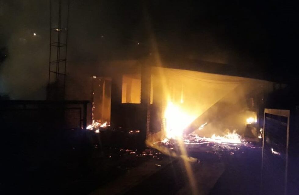 Un incendio consumió una vivienda en Panambí