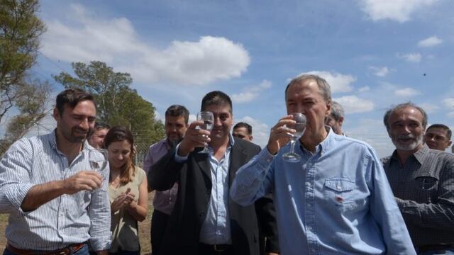 En Toledo, Schiaretti inauguró una nueva red de agua potable\u002E