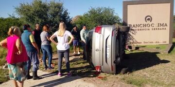 Se quedó dormido mientras manejaba\u002E Salio ileso\u002E