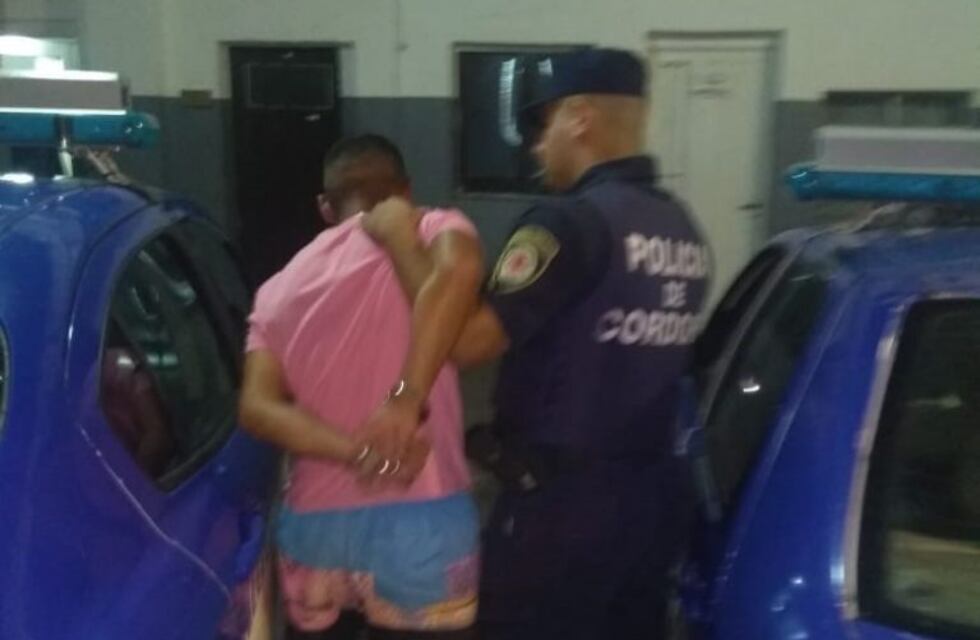 Barrio General Bustos: quedó detenido por robarle la recaudación a un delivery