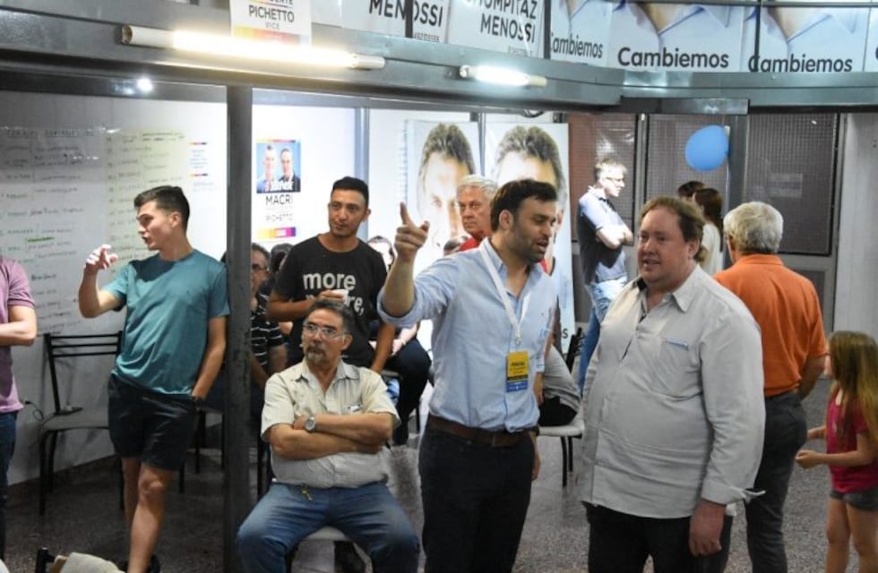 Todas las imágenes de las elecciones rafaelinas