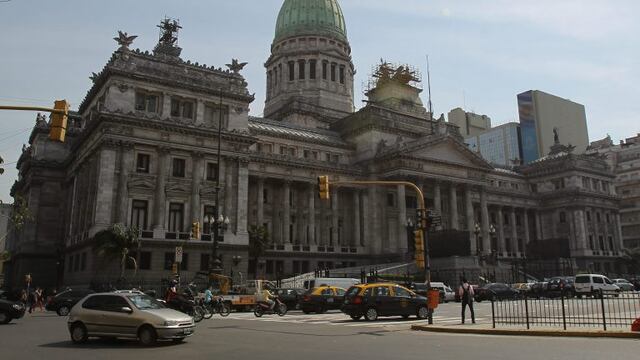 BAS59. BUENOS AIRES (ARGENTINA), 11/09/2013.- Vista general del Congreso argentino hoy, miu00e9rcoles 11 de septiembre de 2011, en Buenos Aires, Argentina.El Congreso argentino intentaru00e1 convertir hoy en ley el proyecto impulsado por el Gobierno de Cristina F